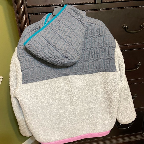 Ugg Iggy Sherpa Half Zip - Picture 3 of 4